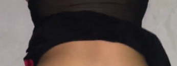 Mbak LASMI Maunya Nungging Bisa Muncrat